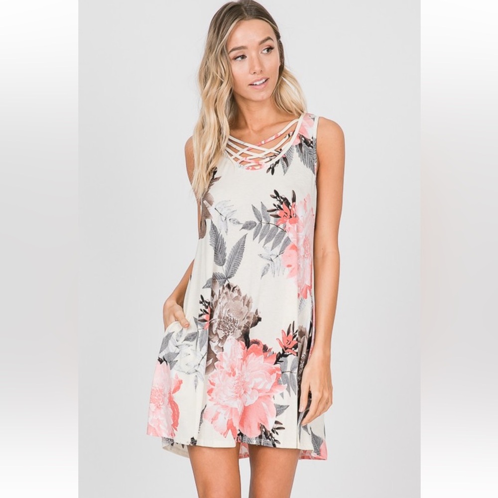 H58-HEIMISH USA Tropical Floral Sleeveless Dress - Picture 2 of 3